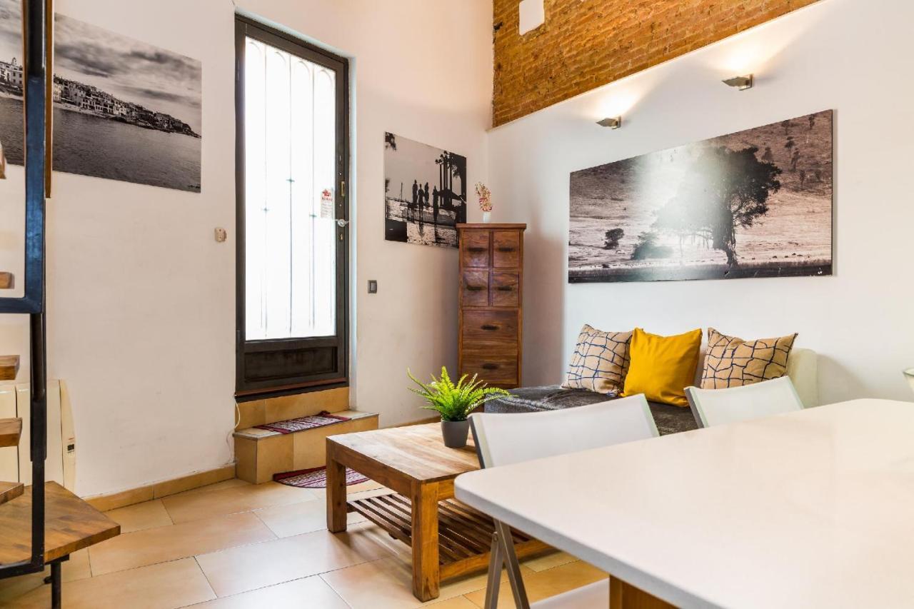 Fridays Flats Dreamy Duplex - Stylish Beach Loft Барселона Екстер'єр фото