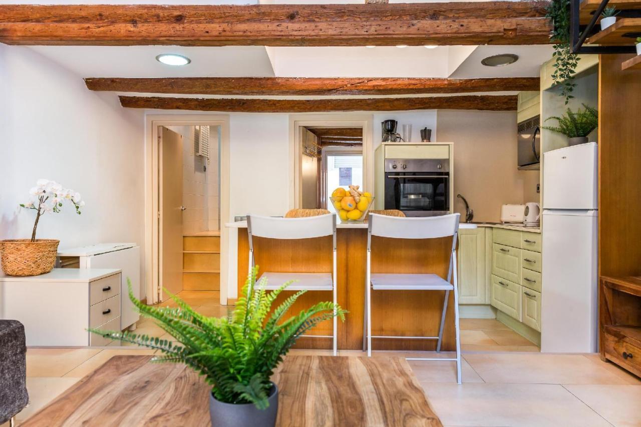Fridays Flats Dreamy Duplex - Stylish Beach Loft Барселона Екстер'єр фото