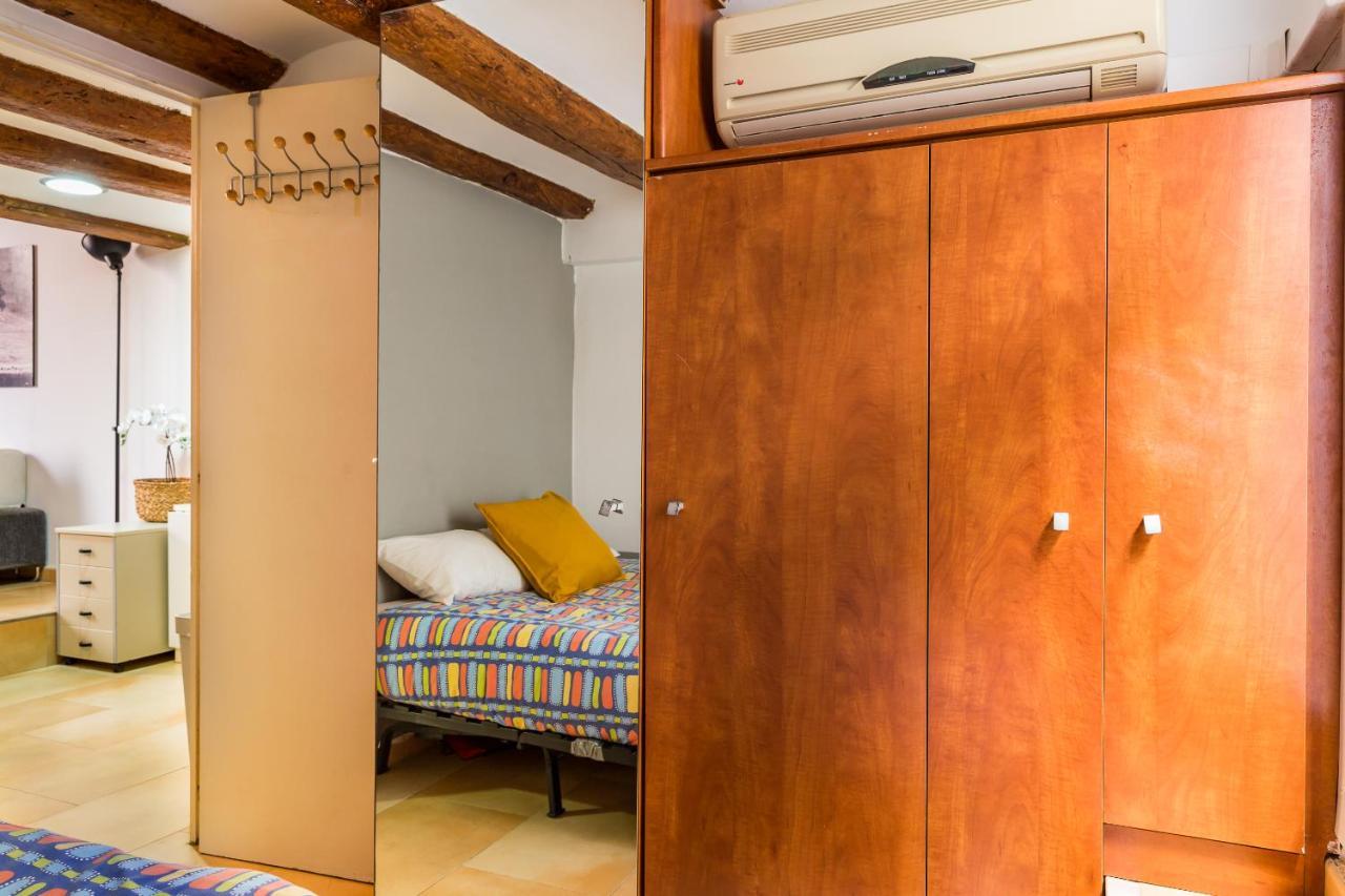 Fridays Flats Dreamy Duplex - Stylish Beach Loft Барселона Екстер'єр фото